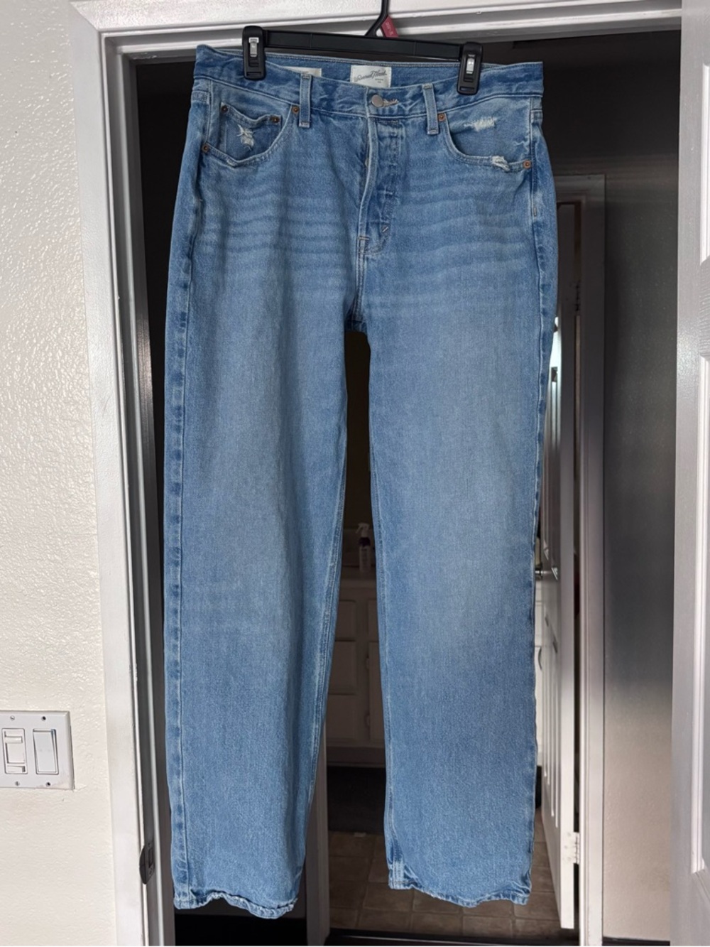 See Desc. Universal Thread Good Co. Mid-Rise 90s Baggy (10) Measurements BFly